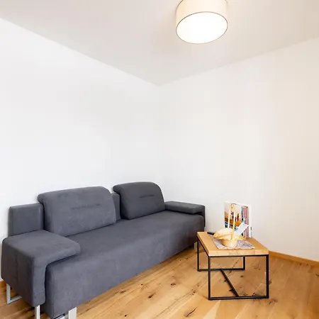 Lägenhet Laerchenhof 203 *